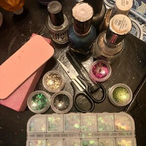 Nail Art Kit with Glitter and Tools